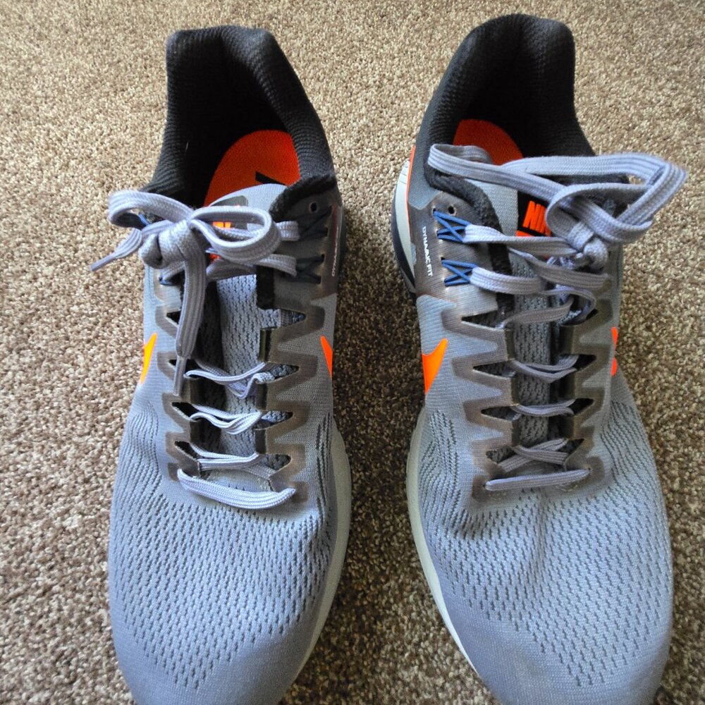Nike - Picture 6 of 9